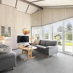 C11002-hemmet-kosigvaenget-98 بيت للعطل Hemmet