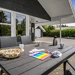 C11002-hemmet-kosigvaenget-98 بيت للعطل Hemmet